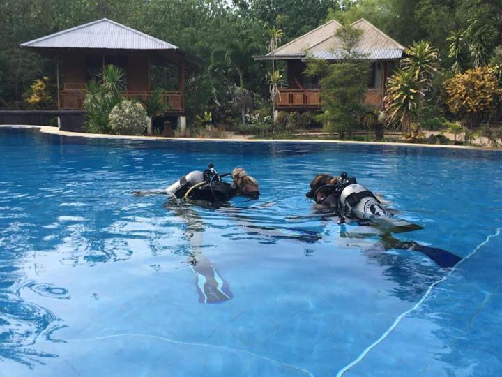 Two Fish Resort Бунакен Екстериор снимка