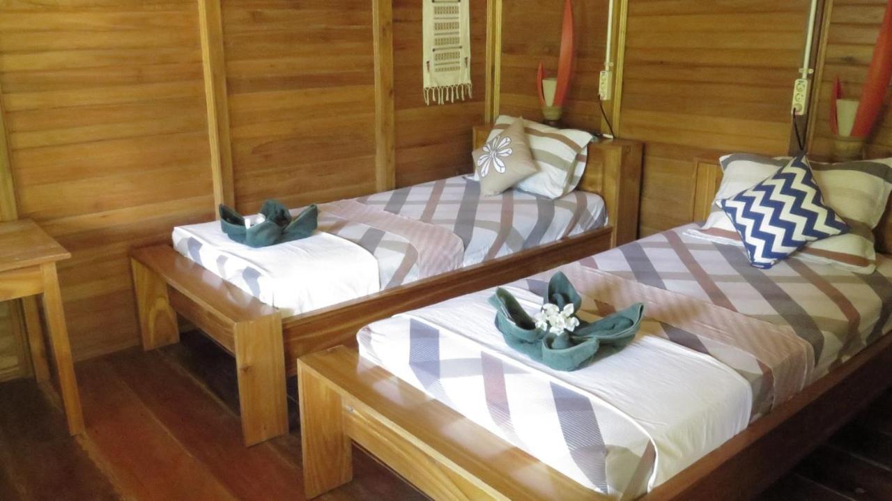 Two Fish Resort Бунакен Екстериор снимка
