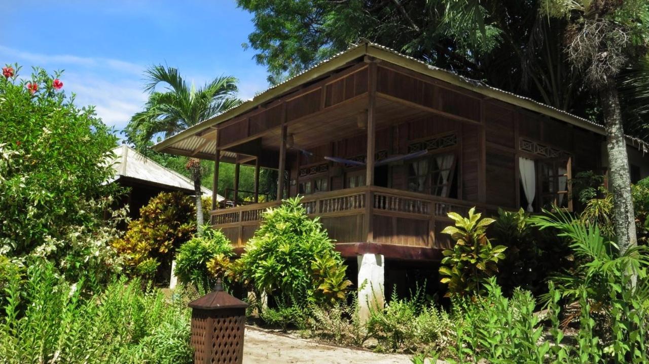 Two Fish Resort Бунакен Екстериор снимка